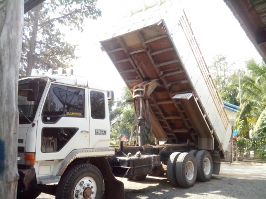 ขายรถสิบล้อดั้ม