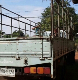 หกล้อใหญ่ อีซูซุ FTR195นางฟ้า รุ่นยาวพิเศษ ช่วงยาว 8.เมตร สภาพดีสวยบางเดิมพร้อมใช้ ทะเบียนพร้อมโอน หกล้อใหญ่ อีซูซุ FTR195นางฟ้า รุ่นยาวพิเศษ ช่วงยาว 8.เมตร สภาพดีสวยบางเดิมพร้อมใช้ ทะเบียนพร้อมโอน