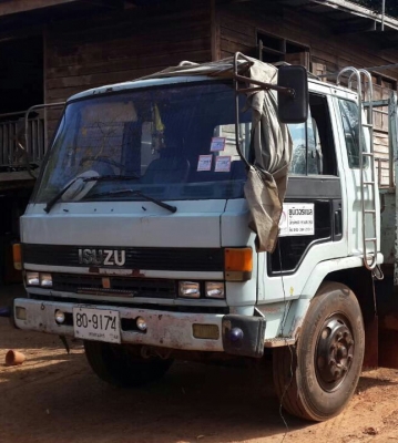 หกล้อใหญ่ อีซูซุ FTR195นางฟ้า รุ่นยาวพิเศษ ช่วงยาว 8.เมตร สภาพดีสวยบางเดิมพร้อมใช้ ทะเบียนพร้อมโอน หกล้อใหญ่ อีซูซุ FTR195นางฟ้า รุ่นยาวพิเศษ ช่วงยาว 8.เมตร สภาพดีสวยบางเดิมพร้อมใช้ ทะเบียนพร้อมโอน