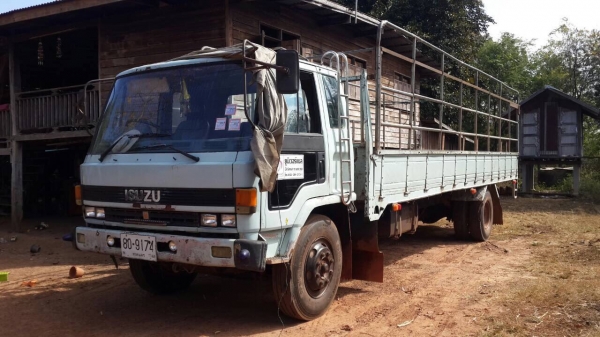 หกล้อใหญ่ อีซูซุ FTR195นางฟ้า รุ่นยาวพิเศษ ช่วงยาว 8.เมตร สภาพดีสวยบางเดิมพร้อมใช้ ทะเบียนพร้อมโอน หกล้อใหญ่ อีซูซุ FTR195นางฟ้า รุ่นยาวพิเศษ ช่วงยาว 8.เมตร สภาพดีสวยบางเดิมพร้อมใช้ ทะเบียนพร้อมโอน