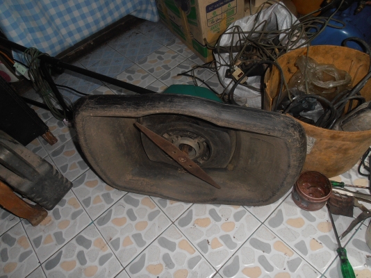 รถตัดหญ้า BLACK&DECKER ใช้ไฟฟ้า รถตัดหญ้า BLACK&DECKER ใช้ไฟฟ้า