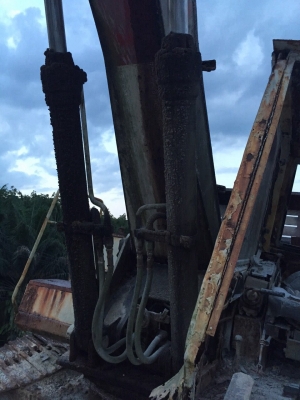 ขายรถแบคโฮ SUMITOMO 281F2 ตามสภาพ เล่มทะเบียน สนใจโทร 081-970-1072