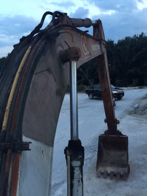 ขายรถแบคโฮ SUMITOMO 281F2 ตามสภาพ เล่มทะเบียน สนใจโทร 081-970-1072