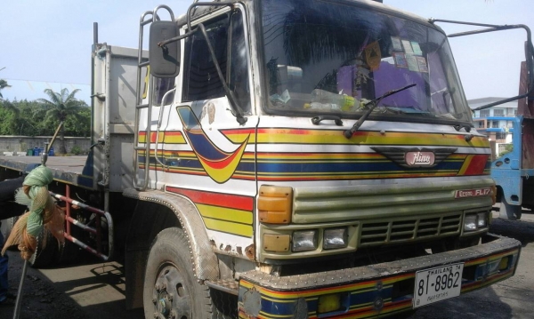 สิบล้อ ฮีโน่ FL17 EH 700 เพาเดียว พื้นเรียบยาว6.50ม ขาย 465,000บ ทะเบียนพร้อมโอน