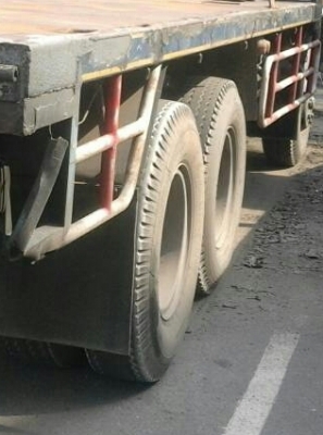 สิบล้อ ฮีโน่ FL17 EH 700 เพาเดียว พื้นเรียบยาว6.50ม ขาย 465,000บ ทะเบียนพร้อมโอน