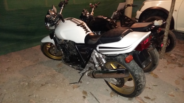 ขายด่วนครับ รถบิ๊กไบค์ Honda CB1000 BIC 1 รถสวย พร้อมใช้งานครับ