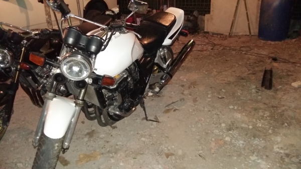 ขายด่วนครับ รถบิ๊กไบค์ Honda CB1000 BIC 1 รถสวย พร้อมใช้งานครับ