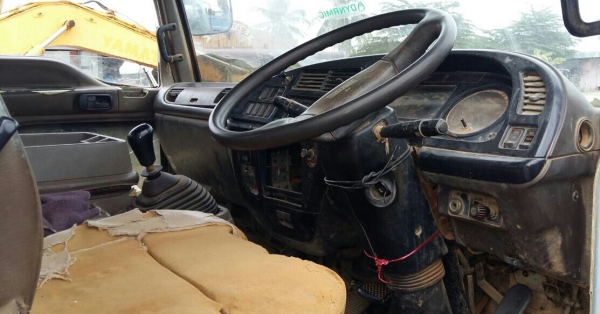 หกล้อ อีซูซุ DEGA-195 ดั้มยาว3.80ม 5คิว สภาพดีพร้อมใช้งาน ทะเบียนพร้อมโอน หกล้อ อีซูซุ DEGA-195 ดั้มยาว3.80ม 5คิว สภาพดีพร้อมใช้งาน ทะเบียนพร้อมโอน