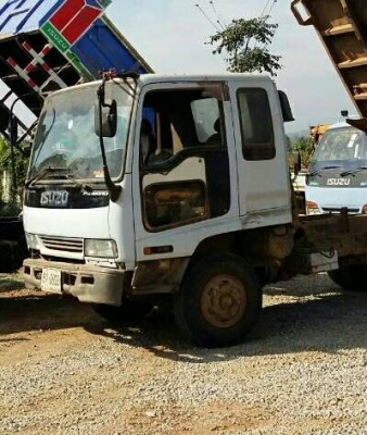 หกล้อ อีซูซุ DEGA-195 ดั้มยาว3.80ม 5คิว สภาพดีพร้อมใช้งาน ทะเบียนพร้อมโอน หกล้อ อีซูซุ DEGA-195 ดั้มยาว3.80ม 5คิว สภาพดีพร้อมใช้งาน ทะเบียนพร้อมโอน