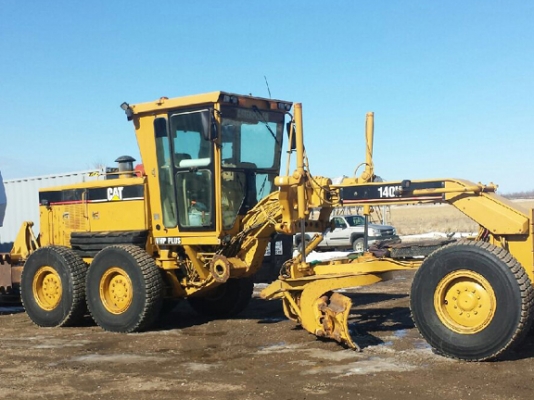 รถเกรด 140H ‪#&lrm;APM01671‬ ปี 2004 พร้อม ripper รถนำเข้าจากต่างประเทศนะคะ สนใจติดต่อ ใหม่ 061-4194022