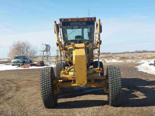 รถเกรด 140H ‪#&lrm;APM01671‬ ปี 2004 พร้อม ripper รถนำเข้าจากต่างประเทศนะคะ สนใจติดต่อ ใหม่ 061-4194022