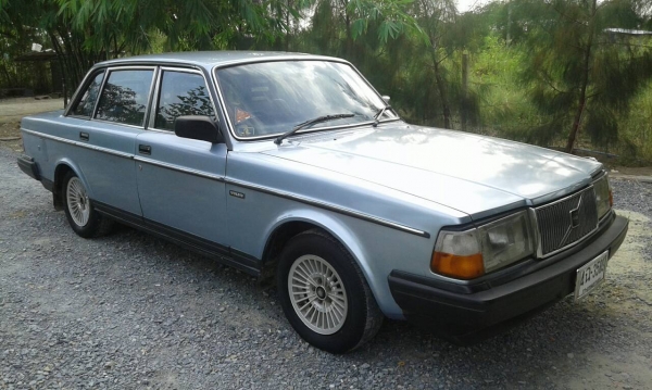 Volvo 240 สุดคลาสสิค สภาพสวยพร้อมใช้ ภายในไม่มีแตกหัก เครื่อง 1JZ ติดแก๊ซแล้ว 48,000