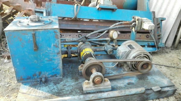 Sell> ขายเครื่องตัดเหล็กแผ่น หน้ากว้าง 1.10 เมตร เป็นระบบไฮดรอลิค น่าจะตัดได้หนาไม่เกิน 3 มิลครับ