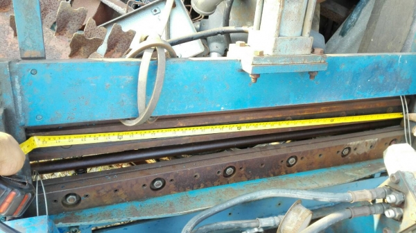 Sell> ขายเครื่องตัดเหล็กแผ่น หน้ากว้าง 1.10 เมตร เป็นระบบไฮดรอลิค น่าจะตัดได้หนาไม่เกิน 3 มิลครับ