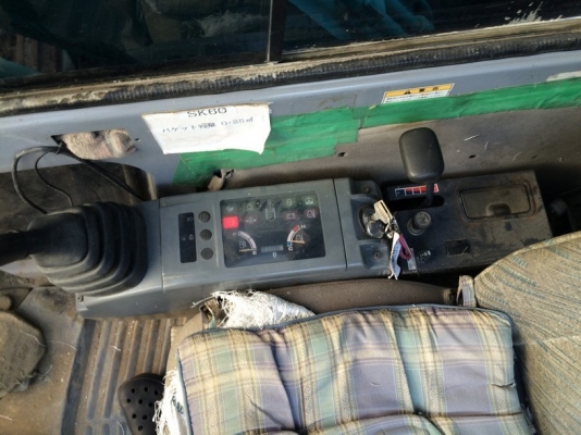 ถึงไทยแล้ว Kobelco SK60-3 SN: LE-21072 ใบแทร็คติดก้อนยาง นำเข้าจากญี่ปุ่น