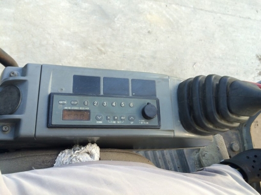 ถึงไทยแล้ว Kobelco SK60-3 SN: LE-21072 ใบแทร็คติดก้อนยาง นำเข้าจากญี่ปุ่น