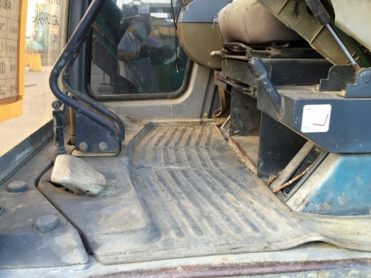 ถึงไทยแล้ว Kobelco SK60-3 SN: LE-21072 ใบแทร็คติดก้อนยาง นำเข้าจากญี่ปุ่น