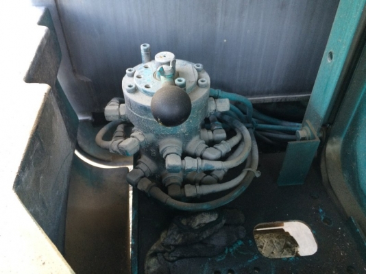 ถึงไทยแล้ว Kobelco SK60-3 SN: LE-21072 ใบแทร็คติดก้อนยาง นำเข้าจากญี่ปุ่น