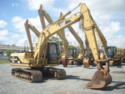 ขายรถขุดยี่ห้อ CATERPILLAR รุ่น 312B