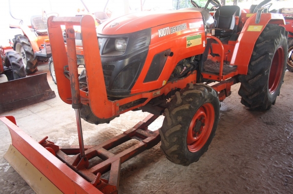 KIOTI  41 แรง พร้อมใบมีดหน้า ปี 2555