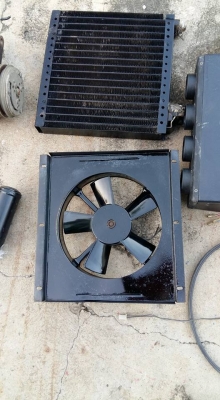 ขายครับ คอมแอร์ อุปกรณ์ครบ ใส่ได้เลย