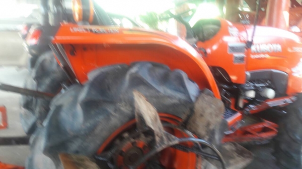 คูโบต้าL3608อุปกรณ์ครบ 4 อย่าง 2250 ชมเล่มพร้อม    285000