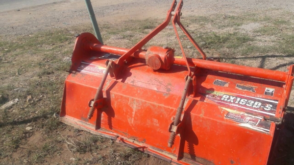 คูโบต้าL3608อุปกรณ์ครบ 4 อย่าง 2250 ชมเล่มพร้อม    285000