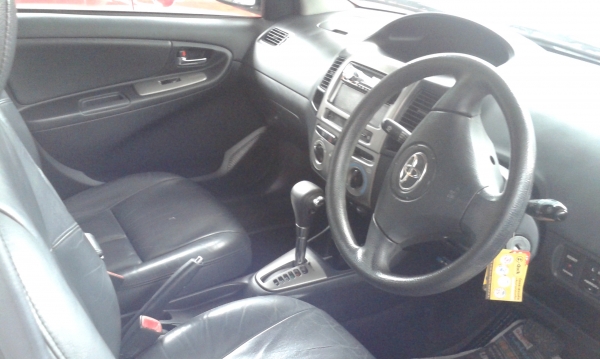 รถเก๋ง TOYOTA VIOS ปี 04 เกียร์ออโต้ ติดแก๊ส สภาพสวย พร้อมใช้งาน ราคา 165,000 บ.รถอยู่ดอนเมือง