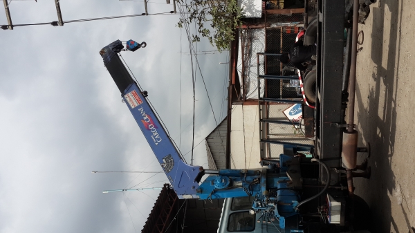 เครน ทานาโด 5ตัน4ปอก อะไหล่ครบ ไช้งานได้เต็มร้อย