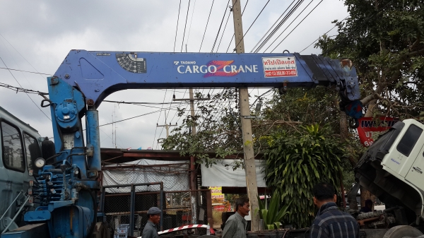 เครน ทานาโด 5ตัน4ปอก อะไหล่ครบ ไช้งานได้เต็มร้อย