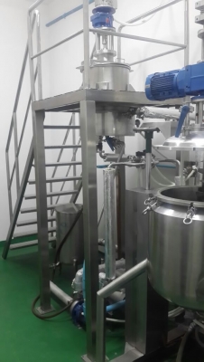 เครื่องผสมเครื่องสำอางค์ สภาพเหมือนใหม่ เครื่องผสมเครื่องสำอางค์ สภาพเหมือนใหม่