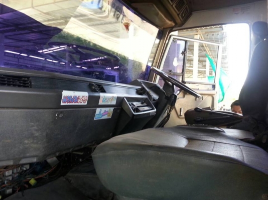 ขาย10ล้อ ดั้ม2เพลา FN527M-A เครื่อง195แรง โลฮาย10สปีด เครื่องดีแคชซีสวย สภาพพร้อมใช้งาน เอกสารพร้อมโอน สนใจโทร 090-8588220คุณนะ 093-3258446คุณบิว หรือเข้าดูสินค้าอื่นๆได้ที่ www.truck.in.th/498 หรือเพจFacebook ณรงค์ ซื้อขายรถมือสอง (เว็บไซต์ส่วนตัว) หรือF