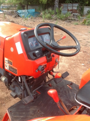 แทรกเตอร์คูโบต้า 4508 สภาพดีสีเดิมทั้งคัน หรือจะให้ทำสีให้ด้วยก็ได้