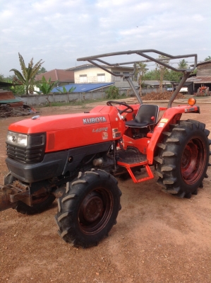 แทรกเตอร์คูโบต้า 4508 สภาพดีสีเดิมทั้งคัน หรือจะให้ทำสีให้ด้วยก็ได้