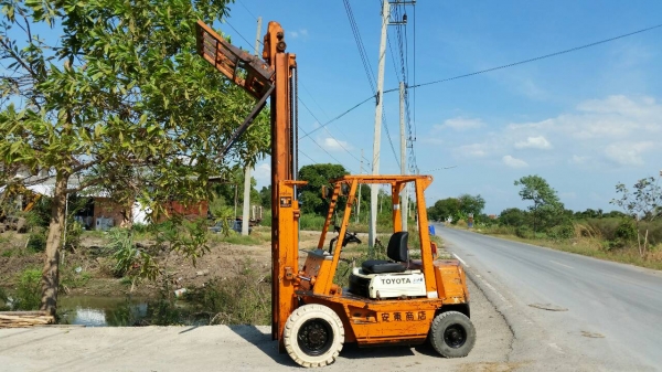 ขายด่วน115000รถยก TOYOTA 4FGยก2.0ตันเสาสูง3เมตรงากะดกได้ยางตันรถนอกนำเข้ายังไม่เคยใช้งานในเมืองไทยเลย ขายด่วน115000รถยก TOYOTA 4FGยก2.0ตันเสาสูง3เมตรงากะดกได้ยางตันรถนอกนำเข้ายังไม่เคยใช้งานในเมืองไทยเลย