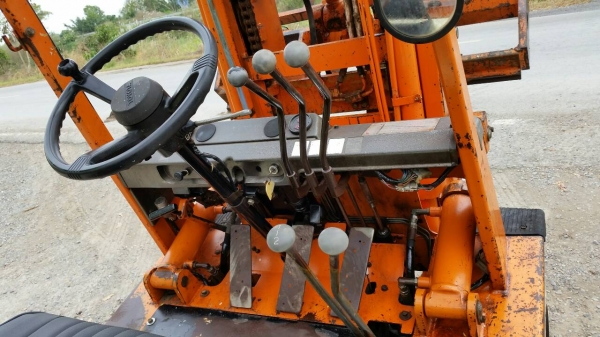 ขายด่วน115000รถยก TOYOTA 4FGยก2.0ตันเสาสูง3เมตรงากะดกได้ยางตันรถนอกนำเข้ายังไม่เคยใช้งานในเมืองไทยเลย ขายด่วน115000รถยก TOYOTA 4FGยก2.0ตันเสาสูง3เมตรงากะดกได้ยางตันรถนอกนำเข้ายังไม่เคยใช้งานในเมืองไทยเลย