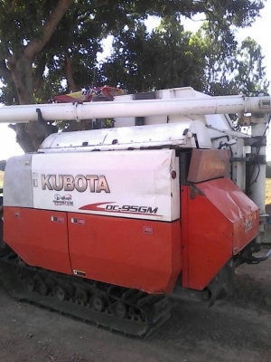 ขายรถเกี่ยวข้าว KUBOTA DC95GM พร้อมเทรลเลอร์ ปี53 ใช้งานน้อย1650ชม. สภาพพร้อมใช้งาน เอกสารพร้อมโอน สนใจโทร 090-8588220คุณนะ 093-3258446คุณบิว หรือเข้าดูสินค้าอื่นๆได้ที่ www.truck.in.th/498 หรือเพจFacebook ณรงค์ ซื้อขายรถมือสอง (เว็บไซต์ส่วนตัว) หรือFaceb