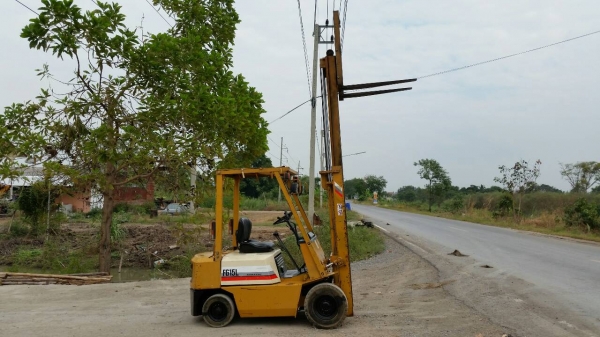ขายด่วนรถยกKOMATSU FG15-15ยก1.5ตันยกสูง3เมตรยางตัน4เส้นรถนอกนำเข้ายังไม่เคยใช้งานในเมืองไทยเลย=รุ่นใหม่ขายถูกๆๆ