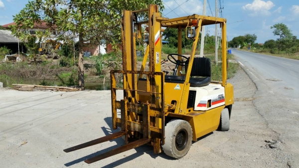 ขายด่วนรถยกKOMATSU FG15-15ยก1.5ตันยกสูง3เมตรยางตัน4เส้นรถนอกนำเข้ายังไม่เคยใช้งานในเมืองไทยเลย=รุ่นใหม่ขายถูกๆๆ