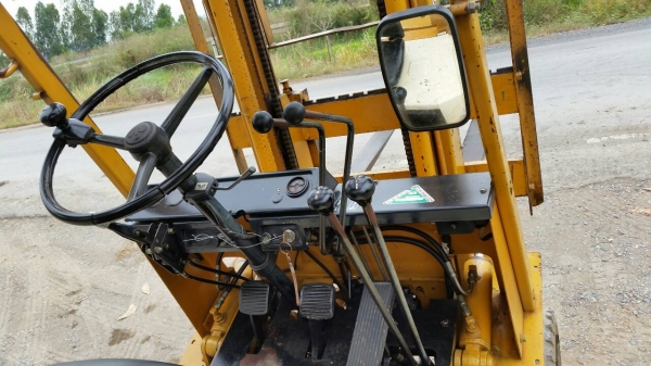 ขายด่วนรถยกKOMATSU FG15-15ยก1.5ตันยกสูง3เมตรยางตัน4เส้นรถนอกนำเข้ายังไม่เคยใช้งานในเมืองไทยเลย=รุ่นใหม่ขายถูกๆๆ