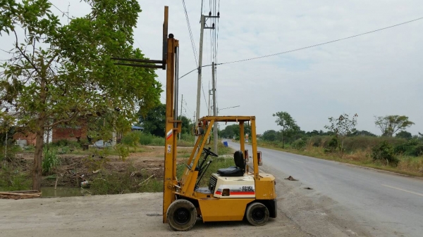 ขายด่วนรถยกKOMATSU FG15-15ยก1.5ตันยกสูง3เมตรยางตัน4เส้นรถนอกนำเข้ายังไม่เคยใช้งานในเมืองไทยเลย=รุ่นใหม่ขายถูกๆๆ