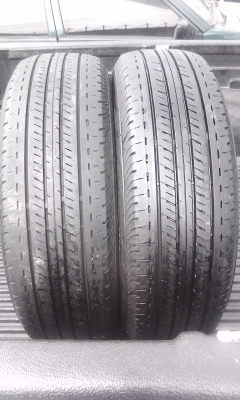 Bridgestone R611 205/70/15 ปี 12-13