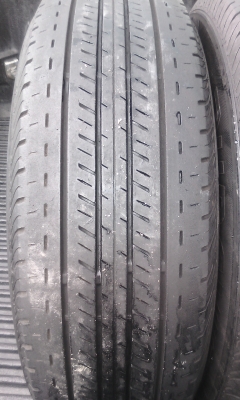 Bridgestone R611 205/70/15 ปี 12-13