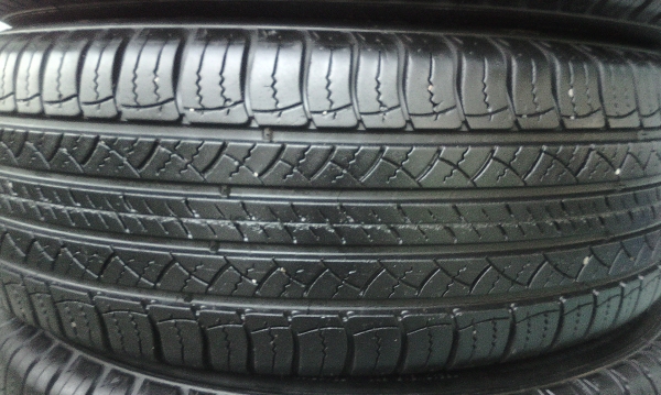 ขายยาง Michelin 225/65/17 ปี 11