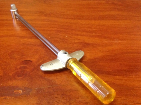 ขายประแจปอนด์ VINTAGE INDESTRO MFG.CORP CHICAGO, ILL ขนาด 3/8 แรงบิด 200 ฟุตปอนด์