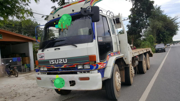 ขายรถบรรทุก 12 ล้อเทรลเลอร์ ISUZU ROCKY 195 แรงม้า ราคา 900000