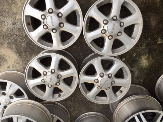 ขายล้อแม็กเปล่าISUZUขอบ16 ชุดละ 4,000 บาท ราคาถูกๆ