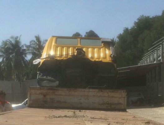 หกล้อ ฮีโน่ FD195 ท้ายลาก แม็คโค PC 60 และรถเกียว รถสภาพดีสวยๆพรอมใช้ ทะเบียนพร้อมโอน หกล้อ ฮีโน่ FD195 ท้ายลาก แม็คโค PC 60 และรถเกียว รถสภาพดีสวยๆพรอมใช้ ทะเบียนพร้อมโอน