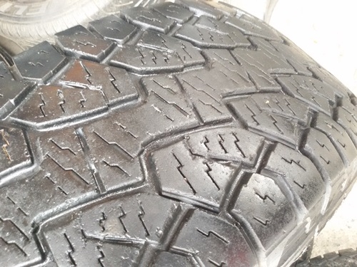 ขายล้อISUZU V Cross 17 ยาง265/65/17ปี 1413  4 ล้อ  ยาง265/65/17 ปี 1413 HANKOOK ดอกยางตามรูปแน่นอนขายสภาพเดิมมาไงขายงั้นไม่มีทำสี ล้อไม่มีปิ่น ดุ้งใช้ได้ยาวๆสีเดิมถ่ายจากของจริง  ราคาพร้อม เปลี่ยน ถ่วง  (ส่งต่างจังหวัด)   รัก 0851612347   LINE**ID  rukits
