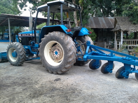 ขายฟอดร์ 6640 สองเพาคาราโร่ เกียร 12&times;12 ธรรมดา เล่มทะเบืยนพร้อมใช้